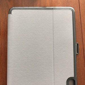 Speck Presidio for iPad Pro 11”